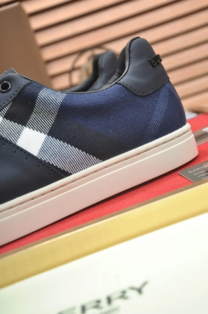 Men's shoes💰480💶[Burberry] (cowhide lining) classic low-top sneakers｜Imported cowhide with classic plaid fabric｜Cow leather lining｜Original outsole｜Fine workmanship and comfortable to wear Size: 38-44 (customized at 45)